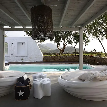 Amalgam Homes Mykonos فيلة كالافاتيس