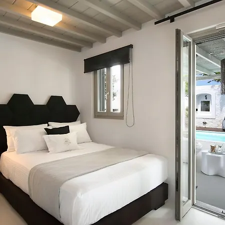 Amalgam Homes Mykonos فيلة كالافاتيس